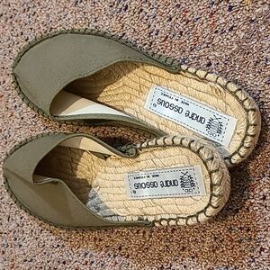 NEW! Andre Assous Canvas Mule Slip-On Boat Shoes!!